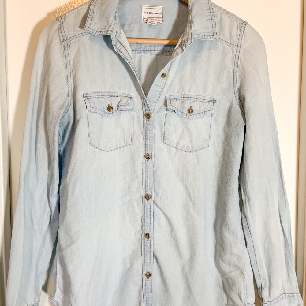 🌸 Melrose and Market Chambray Shirt